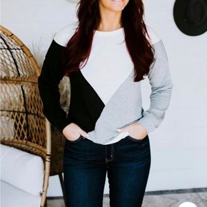 Andree by Unit Colorblock Sweatshirt